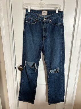 BDG Womens Dark Blue Distressed Knee-Rip Jeans
